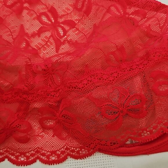 Victoria's Secert Women's Lace Underwire Halter Bralette 32DD Red - Picture 14 of 16